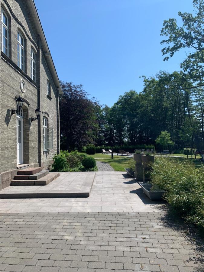 Herrenhaus Gut Neuruppersdorf Timmendorfer Strand Exterior foto