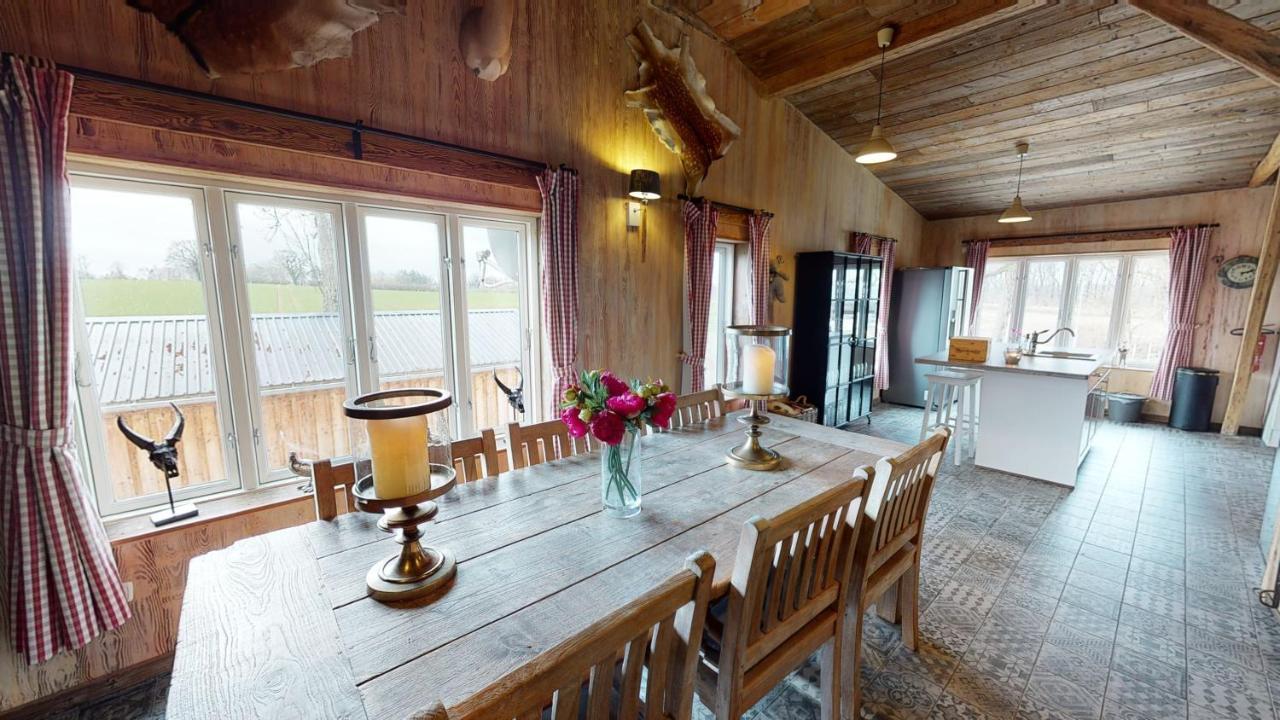 Herrenhaus Gut Neuruppersdorf Timmendorfer Strand Exterior foto