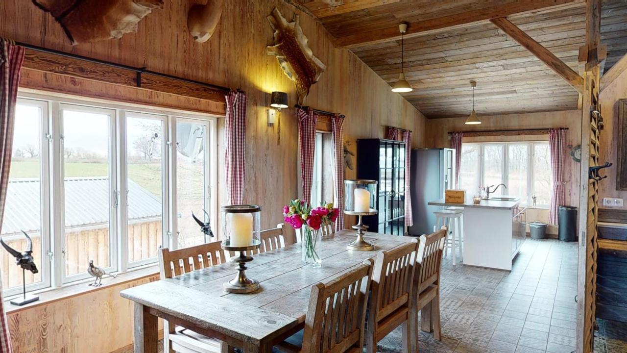 Herrenhaus Gut Neuruppersdorf Timmendorfer Strand Exterior foto