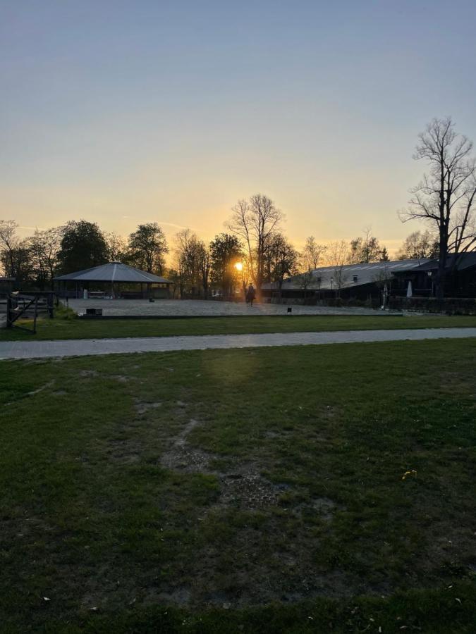 Herrenhaus Gut Neuruppersdorf Timmendorfer Strand Exterior foto